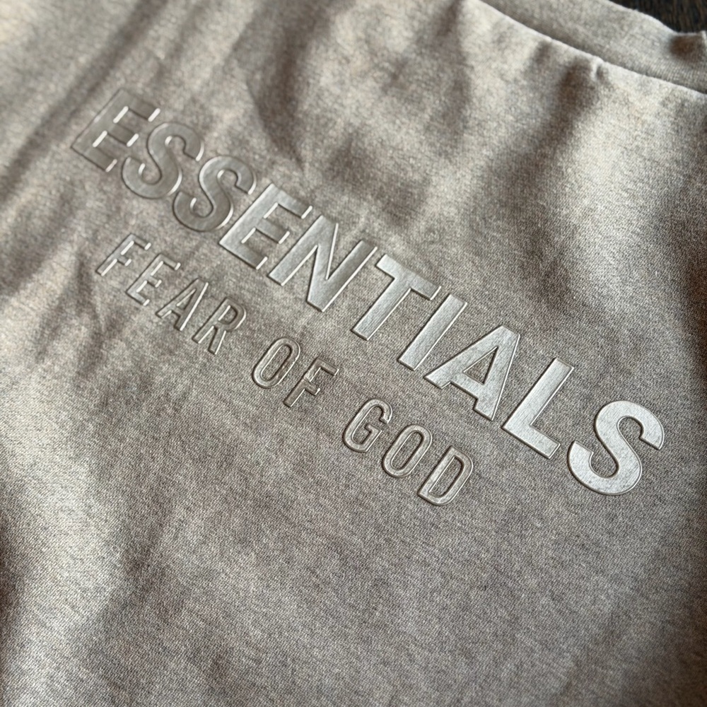 NWOT Fear of God ESSENTIALS Crewneck Sweatshirt